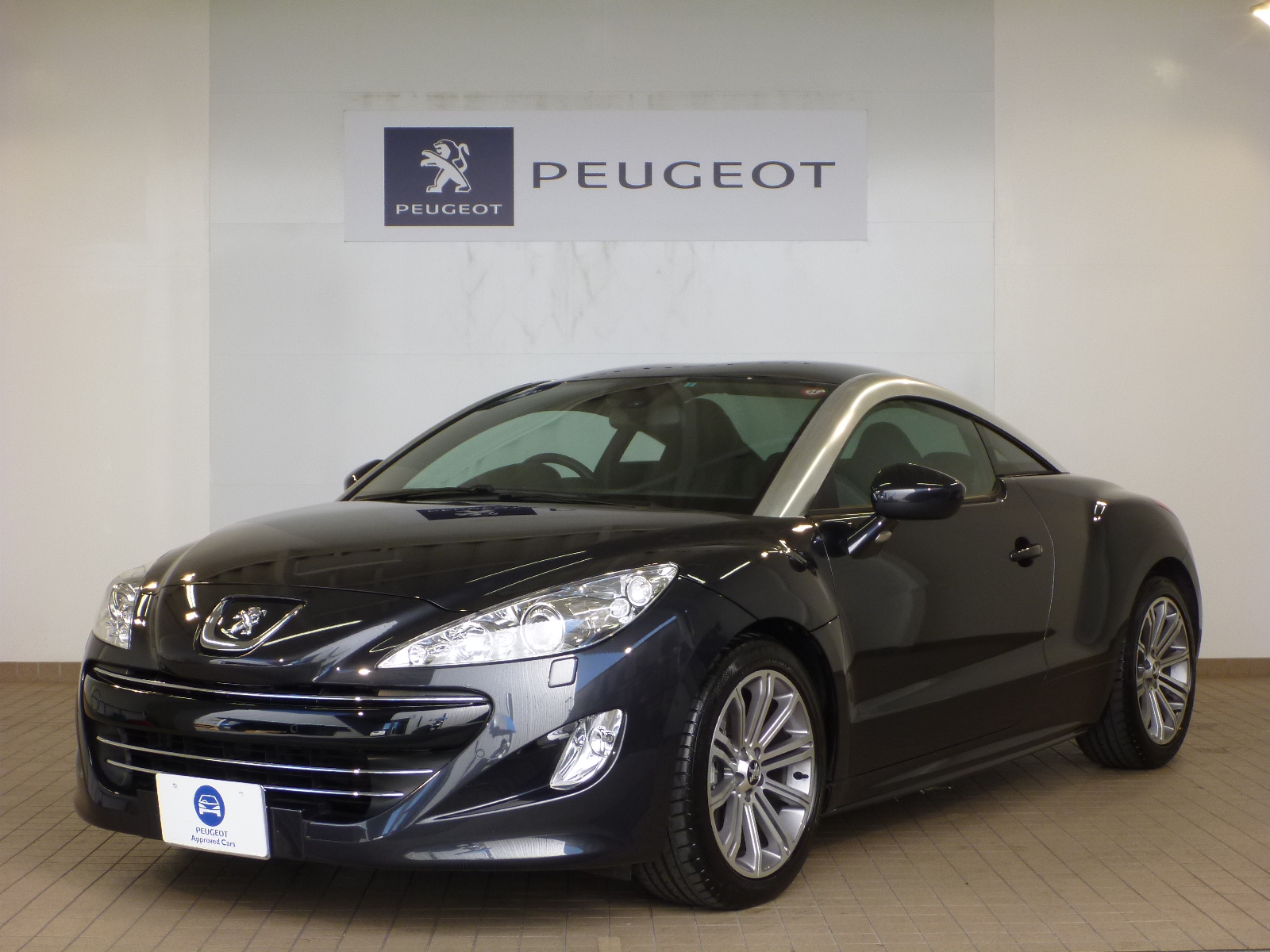 プジョー西宮 認定中古車 ｒｃｚ ハリアーグレー入荷