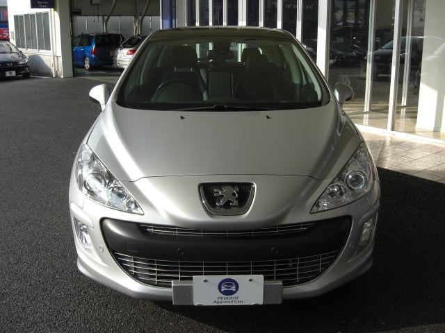 308Cieloの認定中古車をご紹介いたします。