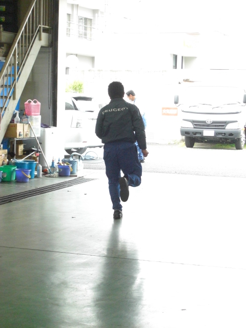 本日は営業してます!!