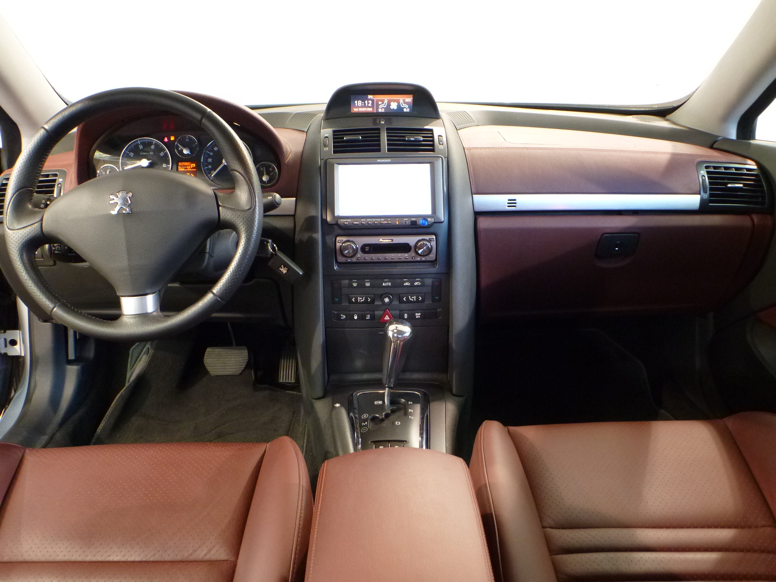 認定中古車　Coupe407 LHD 入庫しました。