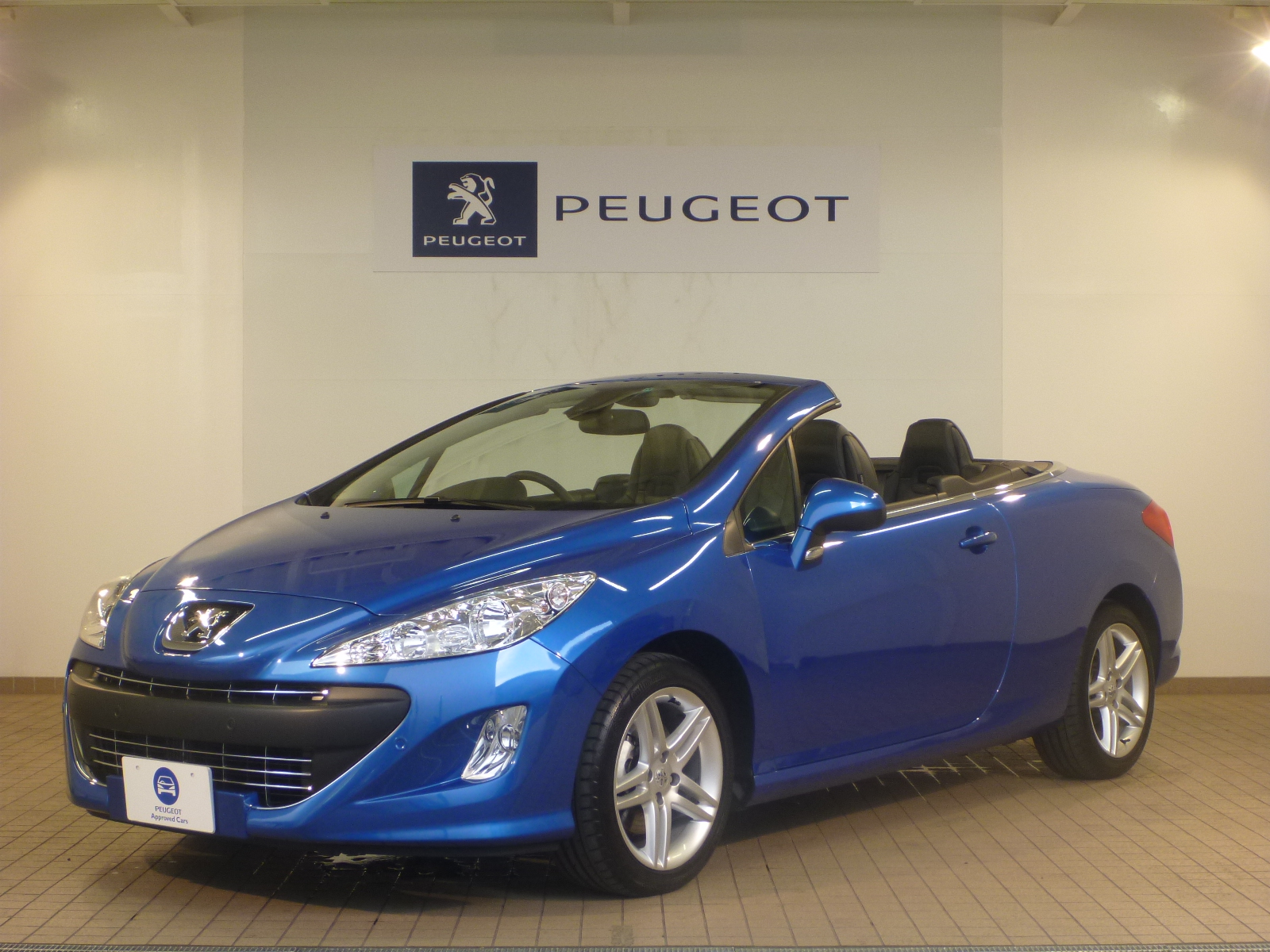 認定中古車　　RCZ　　入庫しました。