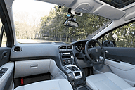 新型５００８ 「７シーター登場」