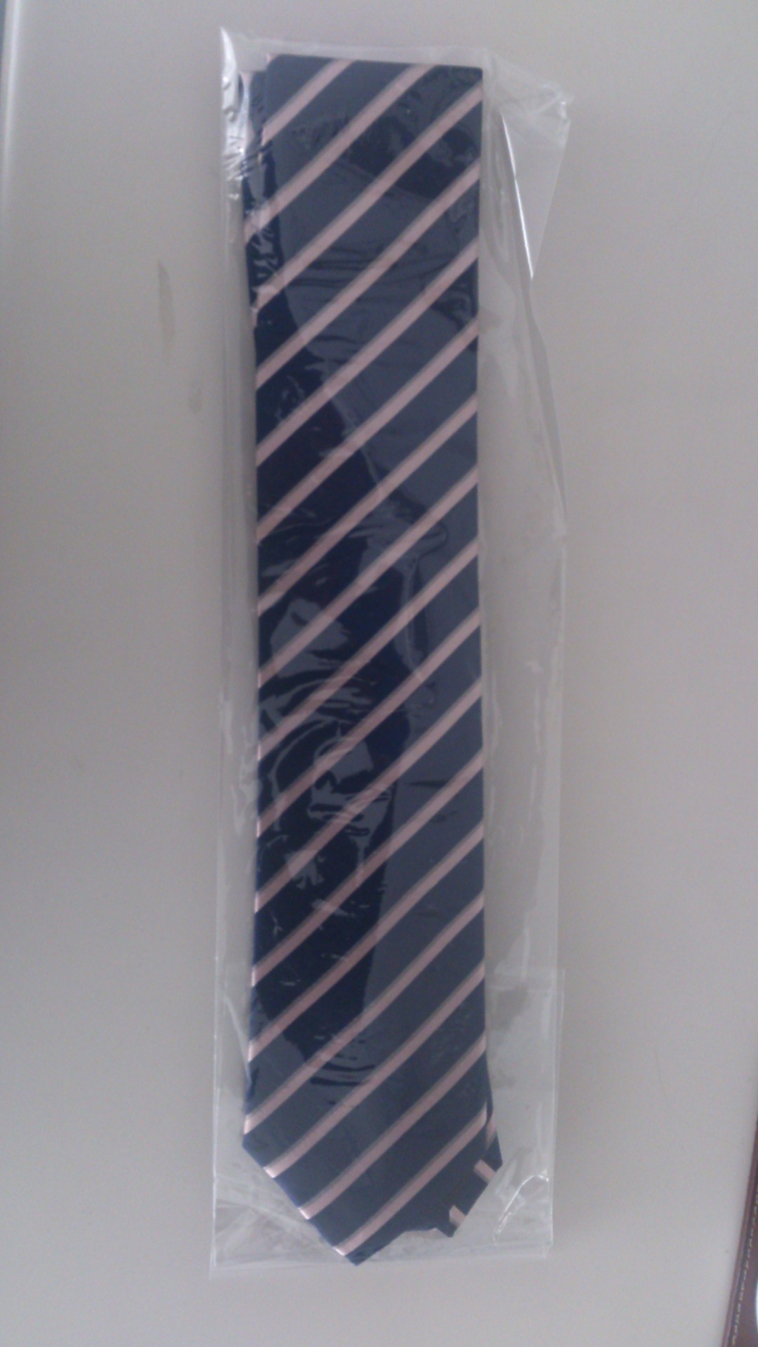 PEUGEOTのネクタイ。