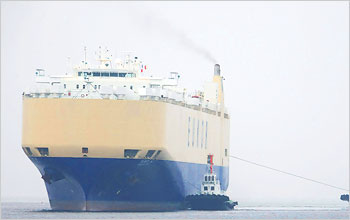 新車はこのように日本に上陸します！