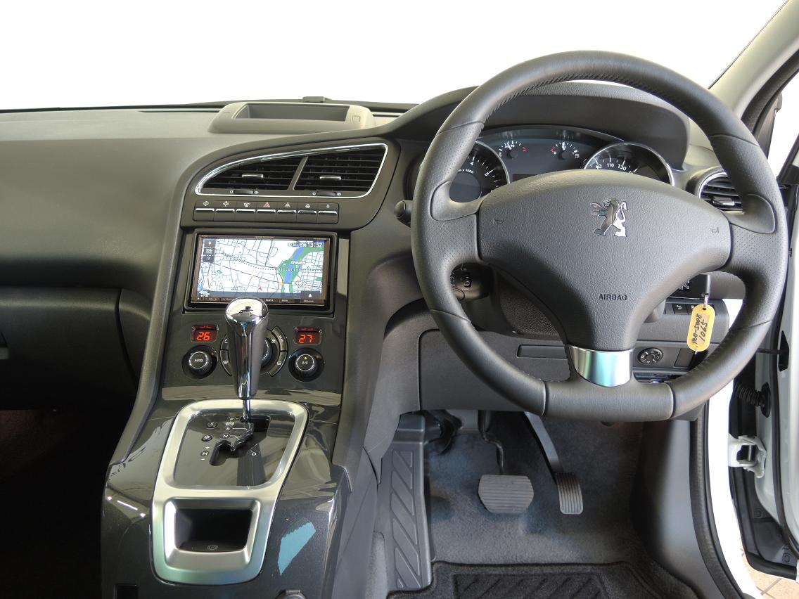 デモカーアップ車　5008が続々入荷！！