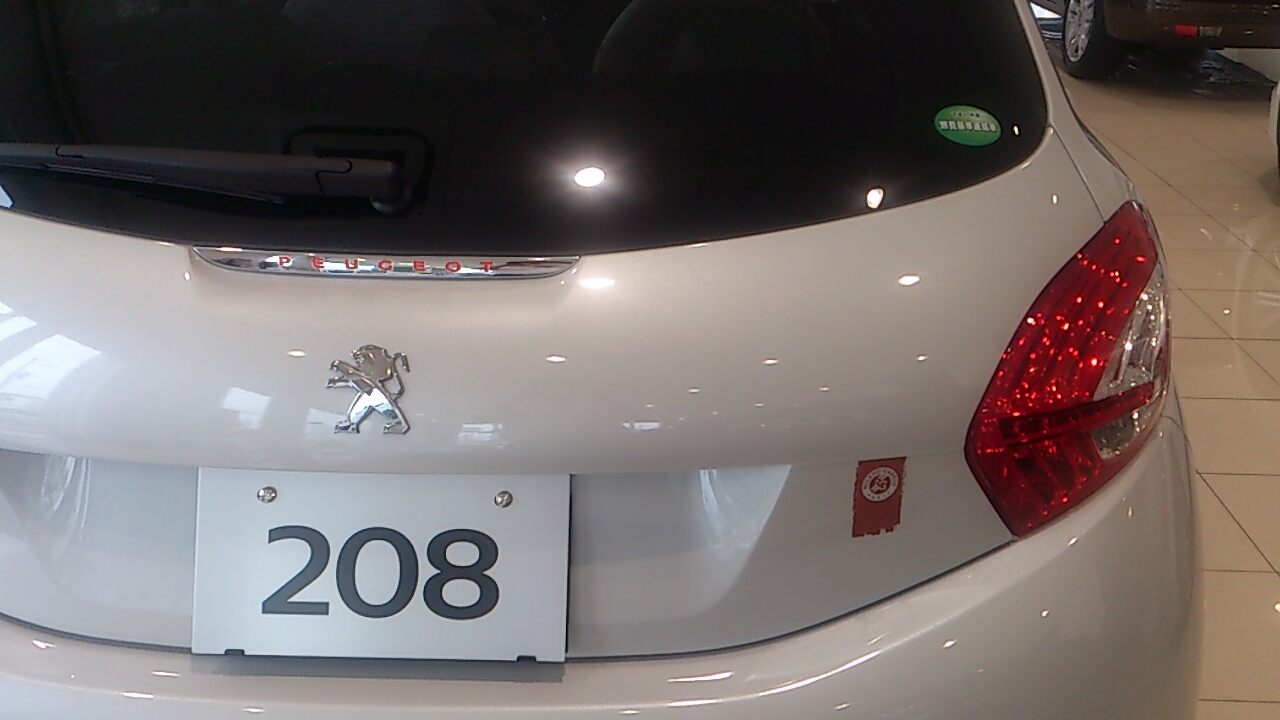 208 限定車 ROLAND GARROS