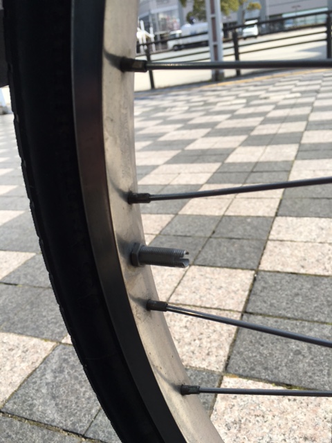 車上荒らしにご注意（自転車も）