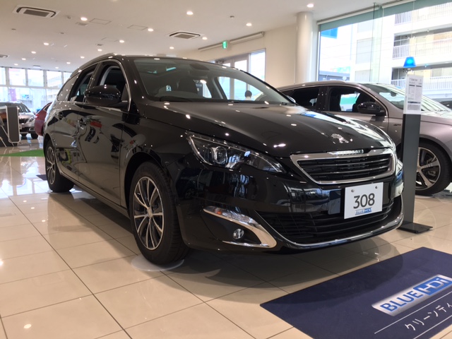 ショールーム展示車入れ替えました