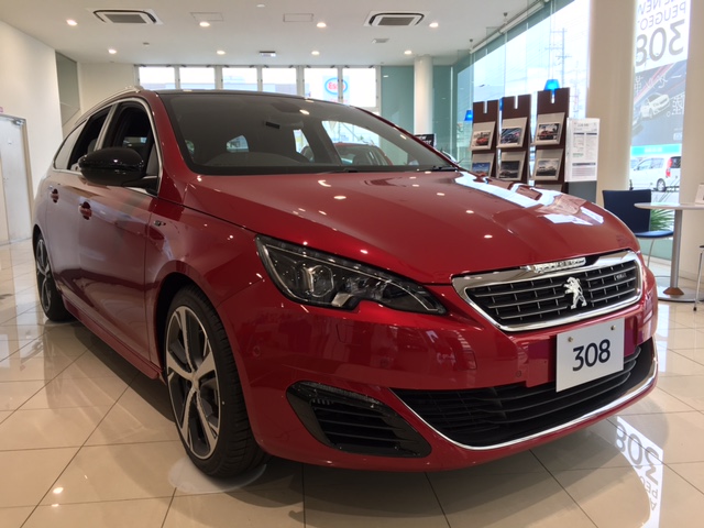 ショールーム展示車入れ替えました