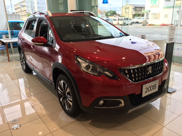 ショールーム展示車入れ替えました