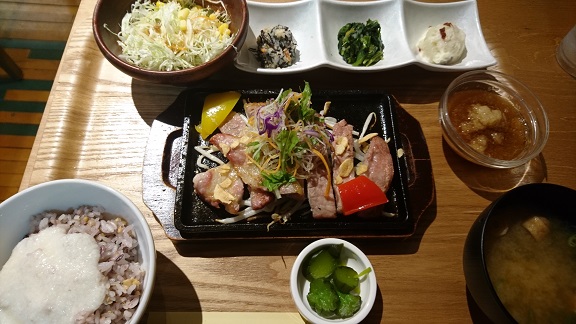トンテキ定食