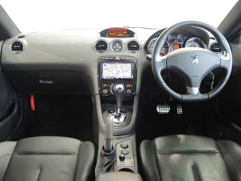 認定中古車RCZ入荷