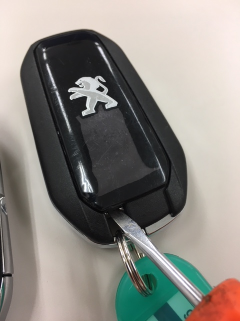 スマートキー電池の交換方法