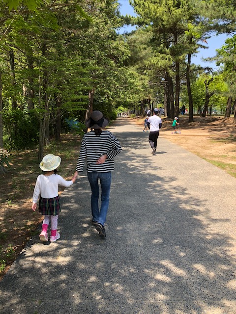 休日は公園へ