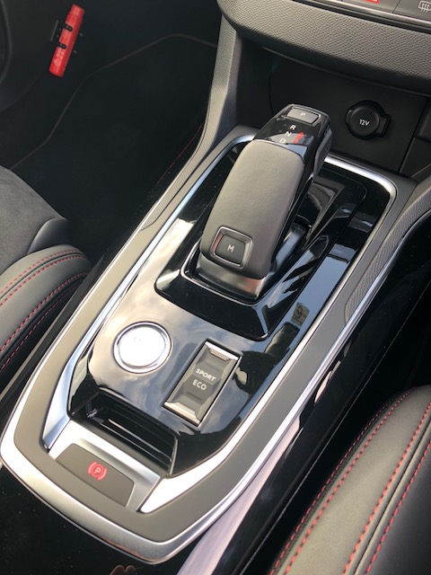 NEW308GT　BlueHDi　デモカー