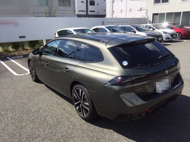 508ファストバックとステーションワゴン