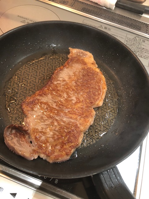 お肉を食べると元気が出る