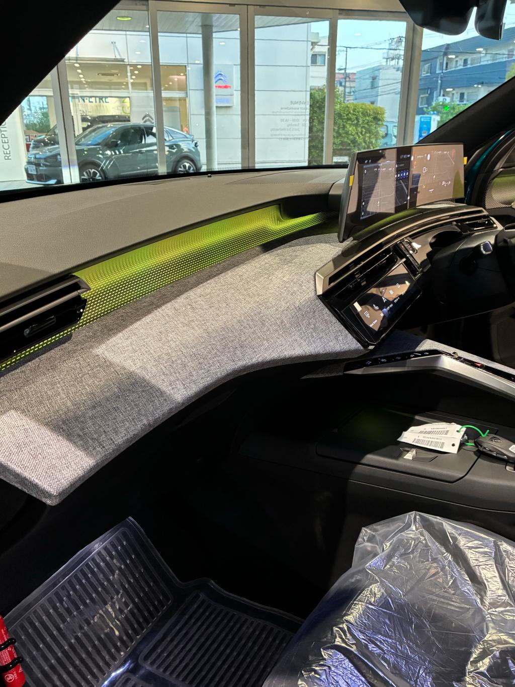 NEW3008デビュー（フルモデルチェンジ）