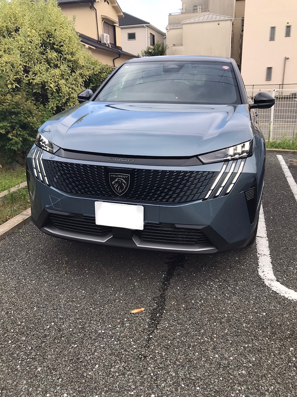 新型モデル　3008GT HYBRID
