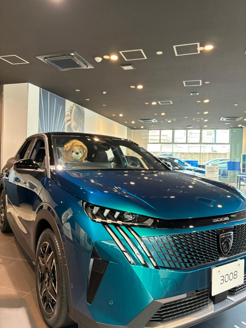 NEW3008MHEV　日本カーオブザイヤー　8位に選ばれました！