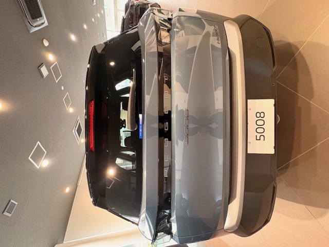 🚗新型 PEUGEOT 5008 デビューフェア開催！　【2月28(土)～3月8日(日)】